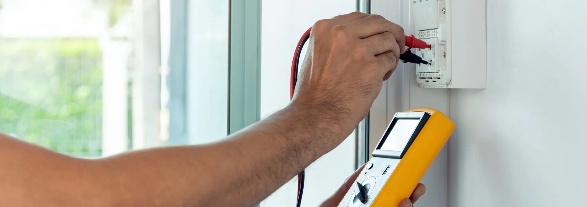 5 Common Electrical Problems and How to Fix Them